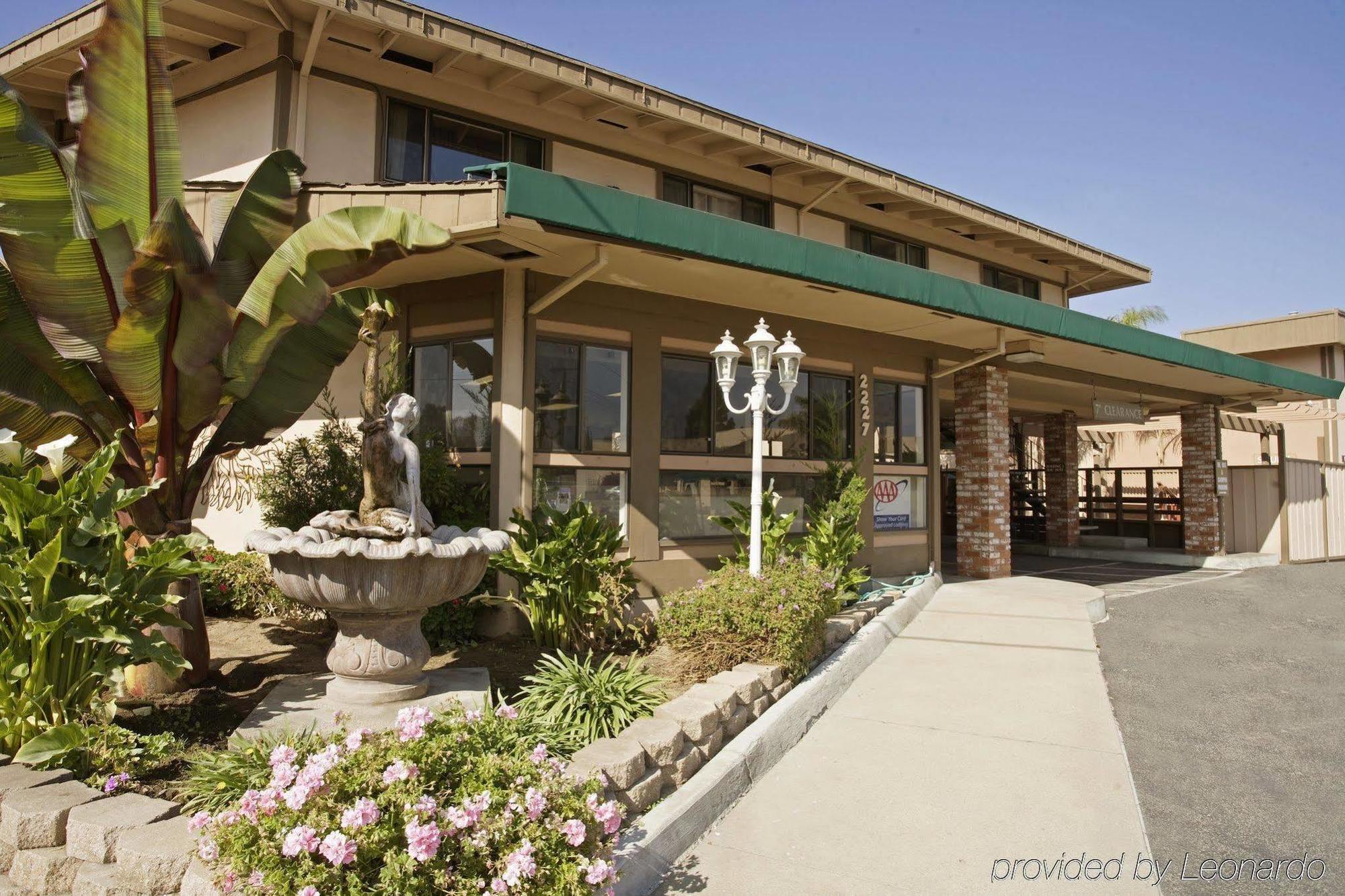 Red Roof Inn & Suites Monterey Exterior foto