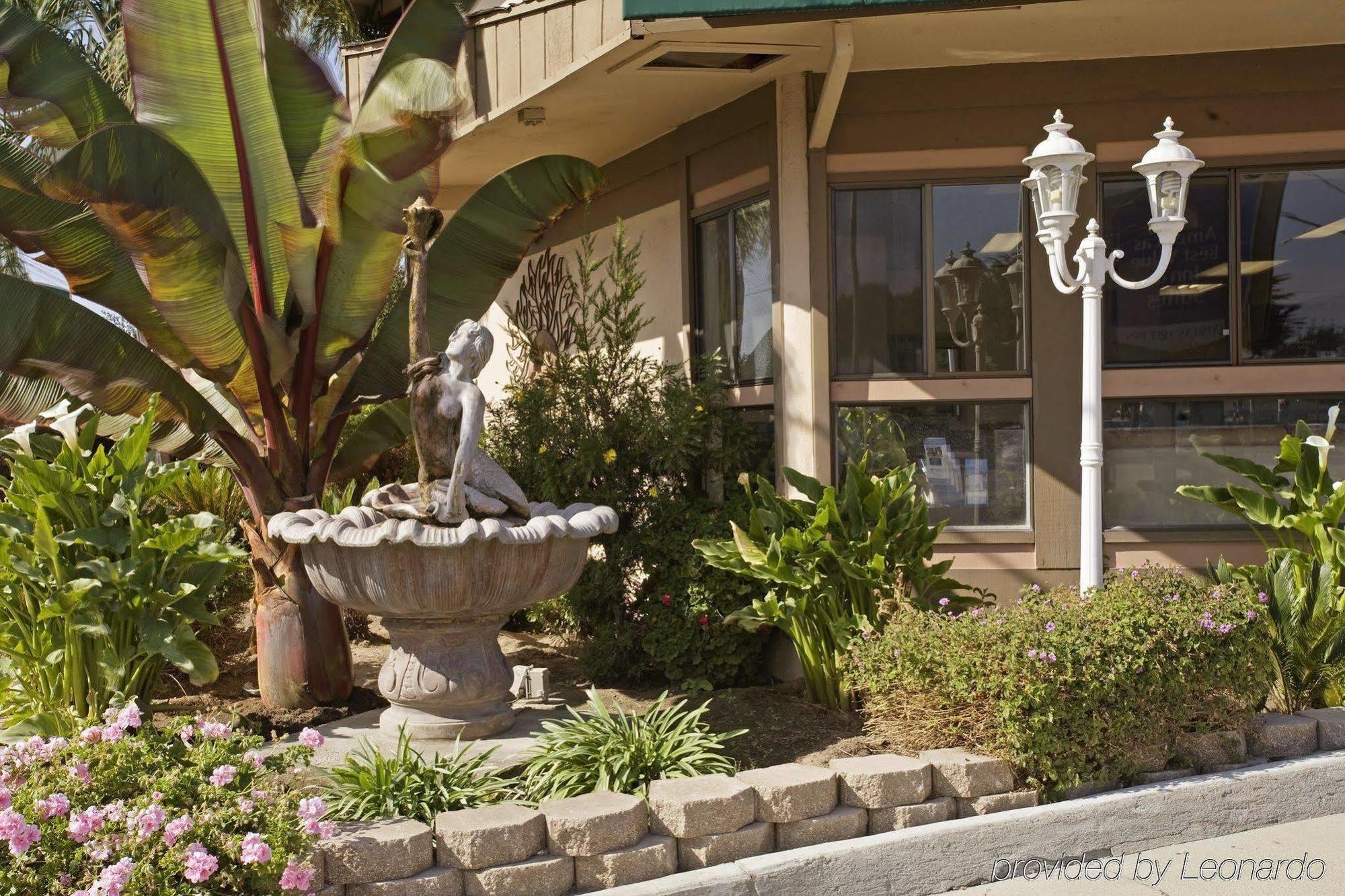 Red Roof Inn & Suites Monterey Exterior foto